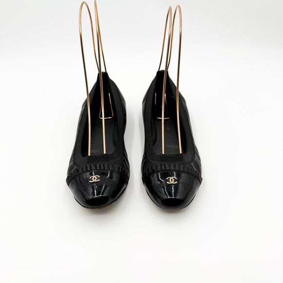 Chanel CC Cap Toe Ballet Flats Black Leather EU 37 US 6-6.5 - Picture 2 of 15